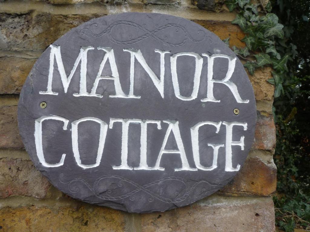 Manor Cottage Bed And Breakfast Windsor Exterior foto